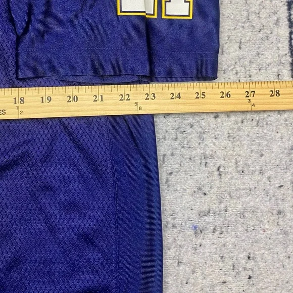 Reebok NFL Chargers Home Jersey // L Tomlinson 21 / Large - Picture 8 of 9